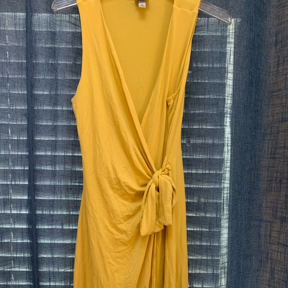 Women’s dress